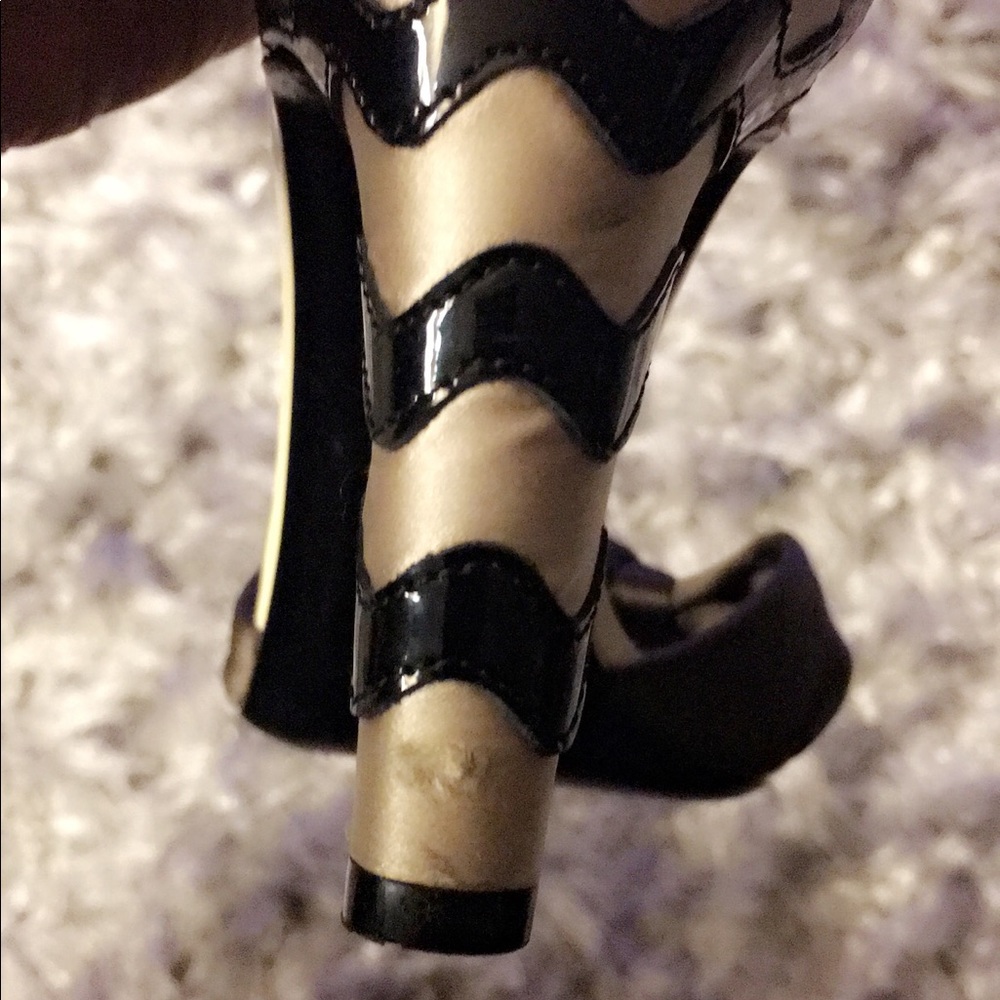 Sandal - Picture 5 of 5